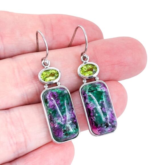 Vintage Thailand NF Sterling Silver 925 Peridot Zoisite Dangle Earrings - Picture 1 of 8